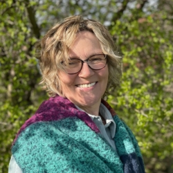 Bettina Vormfeld - Kurs- und Seminarleiterin für Waldbaden/Shinrin Yoku.Personal Coach/Psych.Beratt