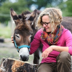 Sandra Thyke - Pädagogin, traumasensible Coach,  tiergestützte Fachkraft,  Naturerlebnispäd