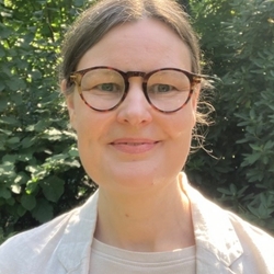 Jana Kuhlmann - Dipl.-Päd, Heilpraktikerin f. Psychotherapie, Systemisch-Integrative Therapeutin