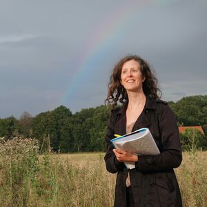 Natalie Nicola - Freie Lektorin, Autorin und Präsenz-Trainerin